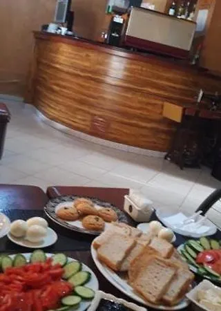 57 Τίρανα